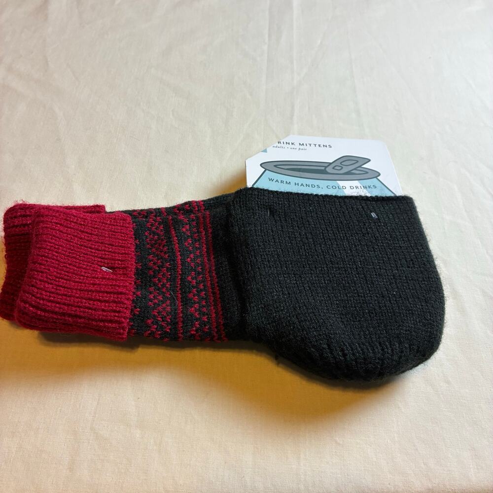 Outside sports Joe Fresh Black Red novelty Drink Mittens Winter Set NWT Adult